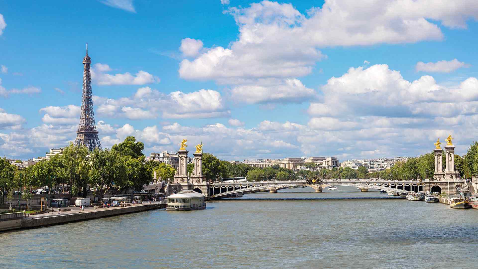 Seine_AdobeStock_76769530_1920x1080